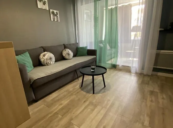 Studio à deux pas des plages
